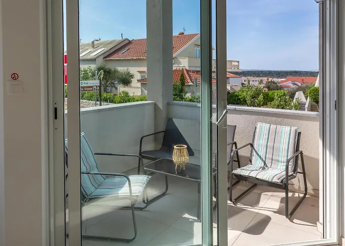 Apartman 2 Bedroom Lovely In Barbat