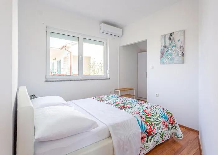 Apartman 2 Bedroom Lovely In Barbat