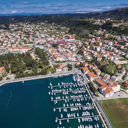 2 Bedroom Lovely In Barbat דירה *