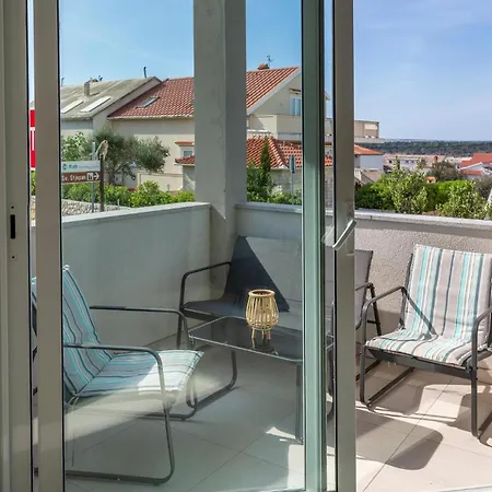 דירה 2 Bedroom Lovely In Barbat